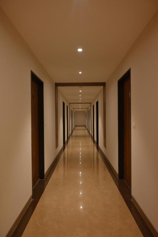 Md Farms And Resorts Mathura Esterno foto