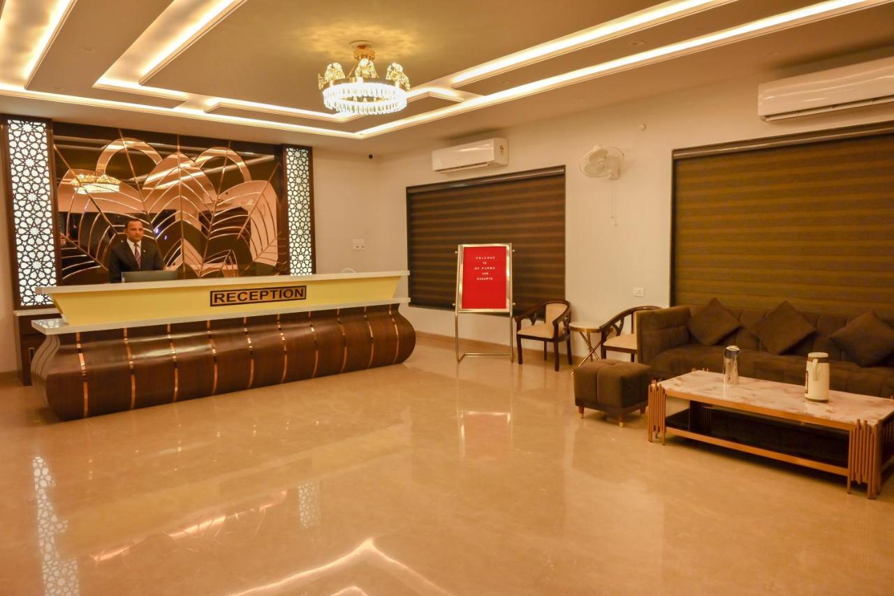 Md Farms And Resorts Mathura Esterno foto
