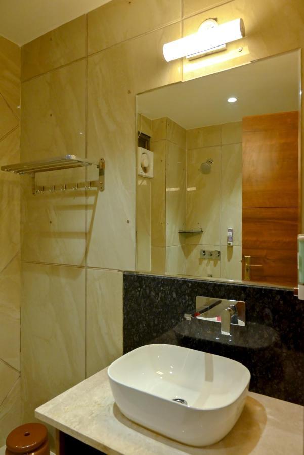 Md Farms And Resorts Mathura Esterno foto